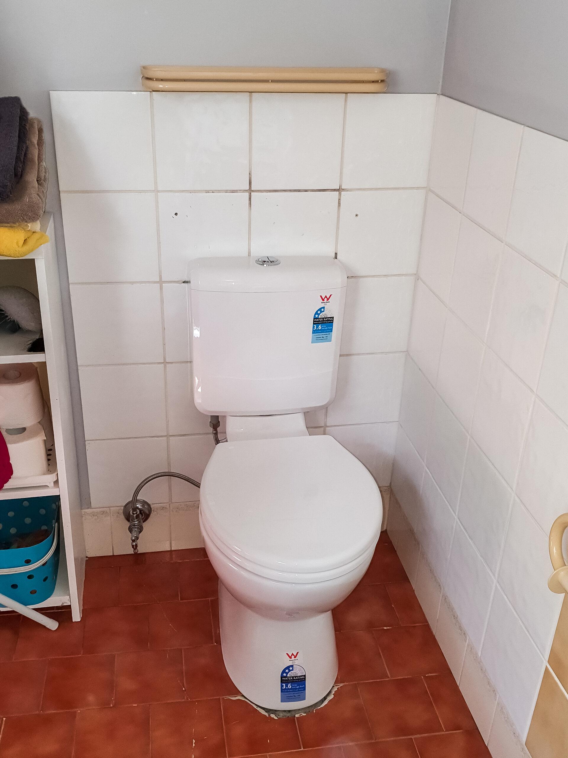 toilet installation by illawarra plumber