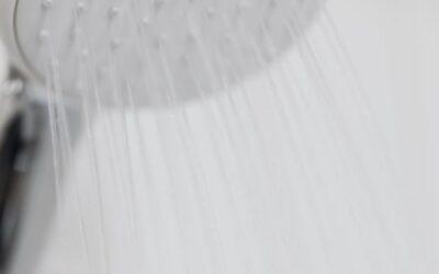 Leaking shower head: causes and fixes